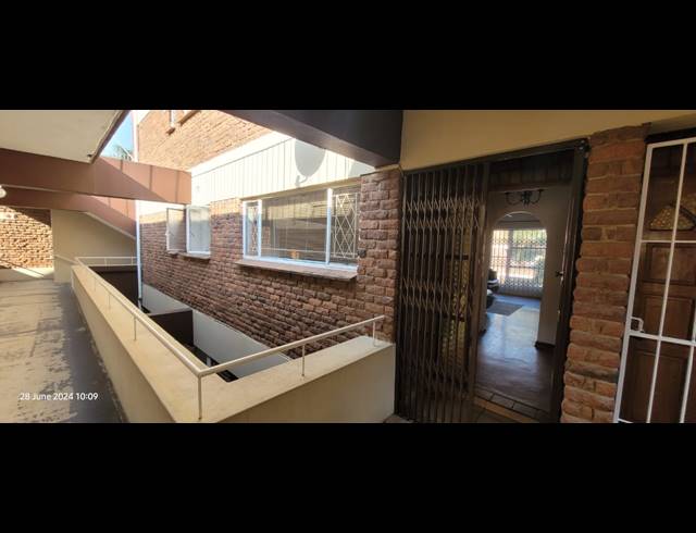 2 BEDROOM APARTMENT RENTED IN PELHAM